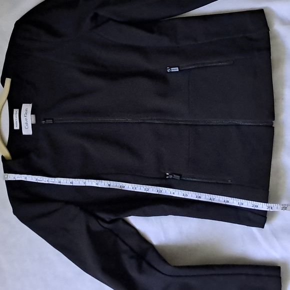 Calvin Klein Invisible Fit Solutions Jacket. Size 4. Black. - Picture 11 of 12